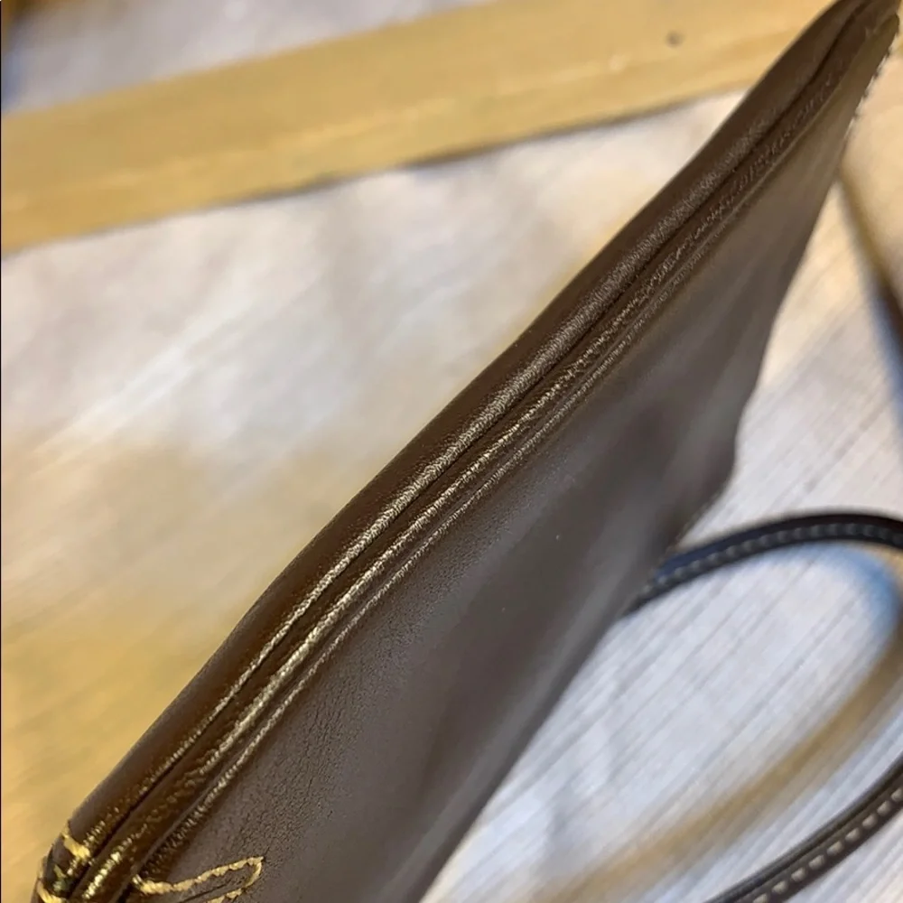 Coach never used☀️see